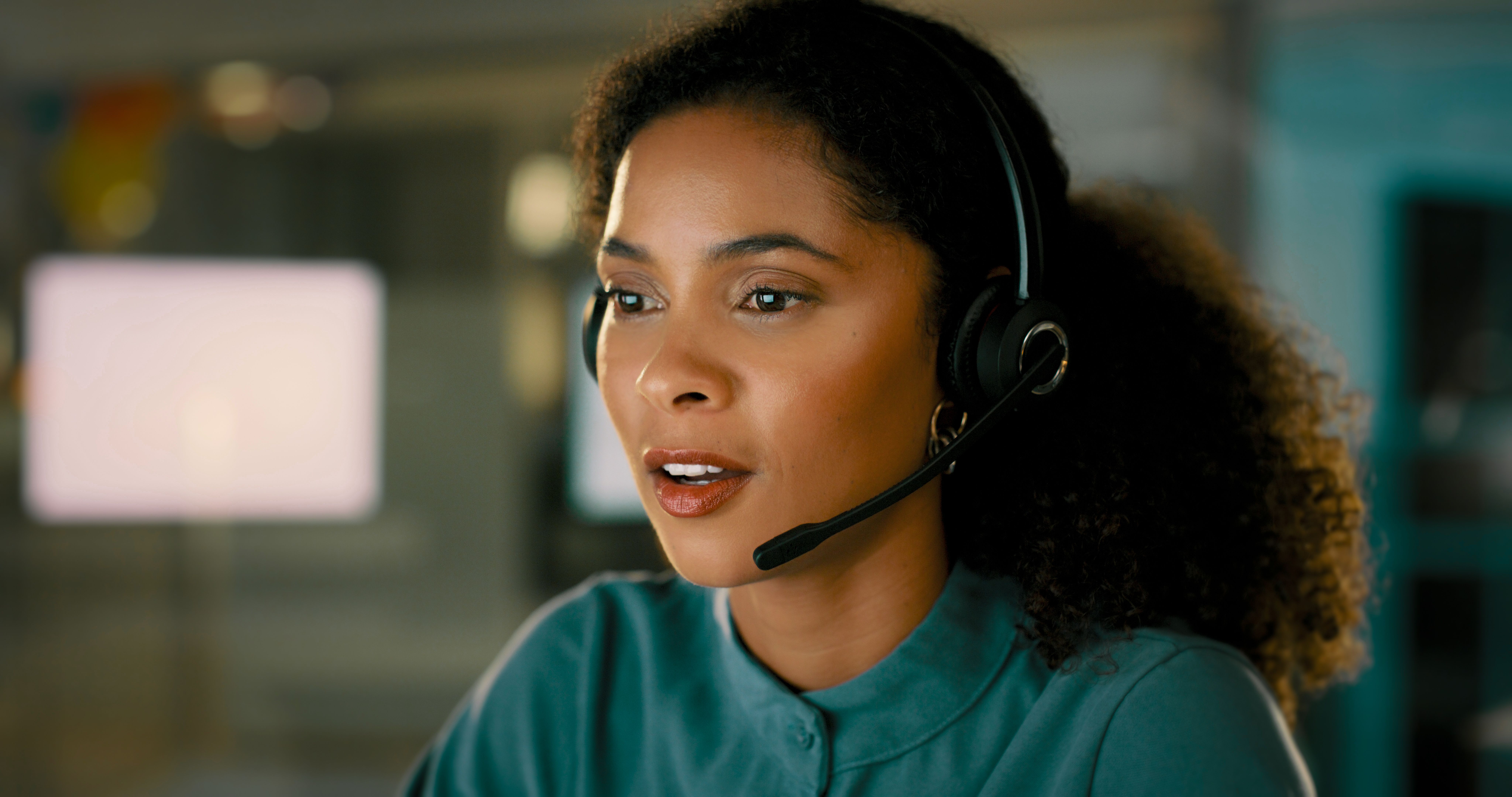 Voice Command: Why Phone Calls Still Dominate Customer Experience | 8x8