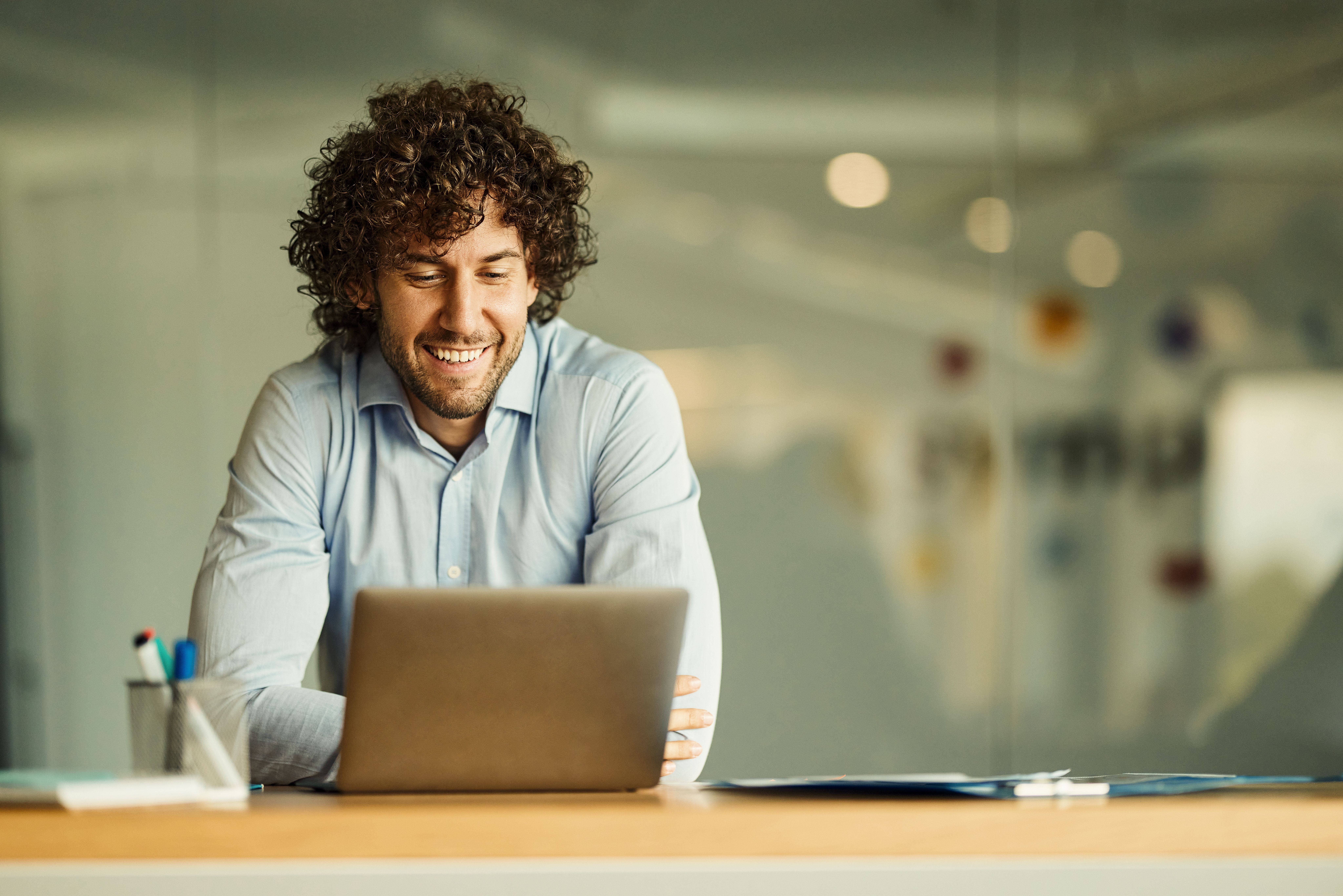 Five Reasons To Switch Your On-Premises PBX To The Cloud | 8x8
